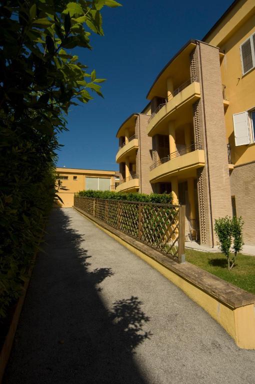 Hotel Residence Il Conero 2 Numana Bagian luar foto