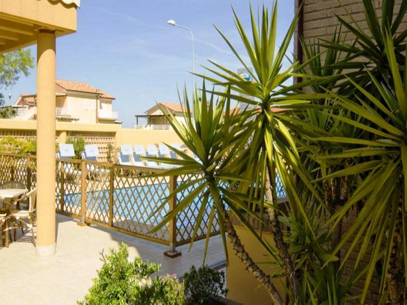 Hotel Residence Il Conero 2 Numana Bagian luar foto