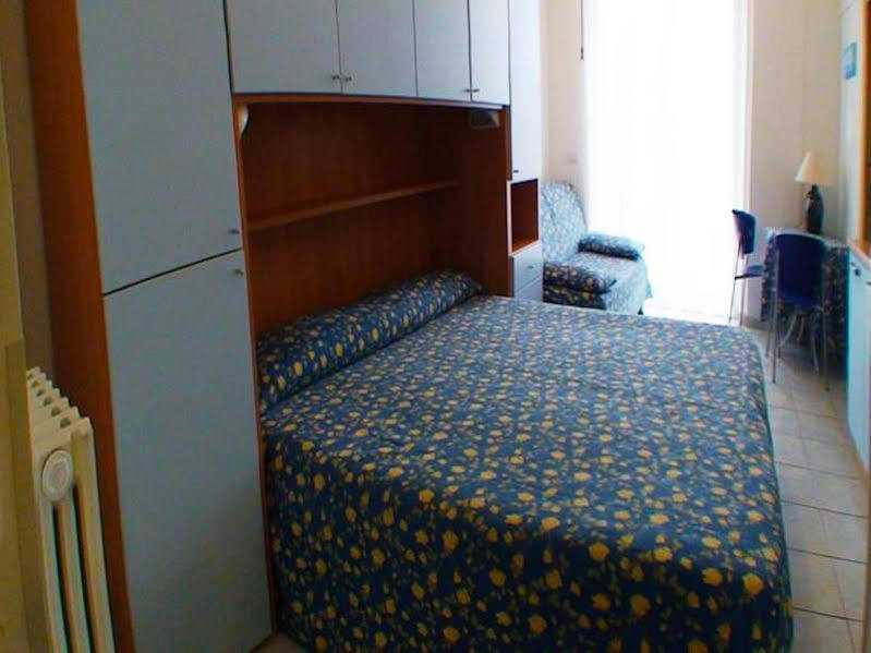 Hotel Residence Il Conero 2 Numana Bagian luar foto